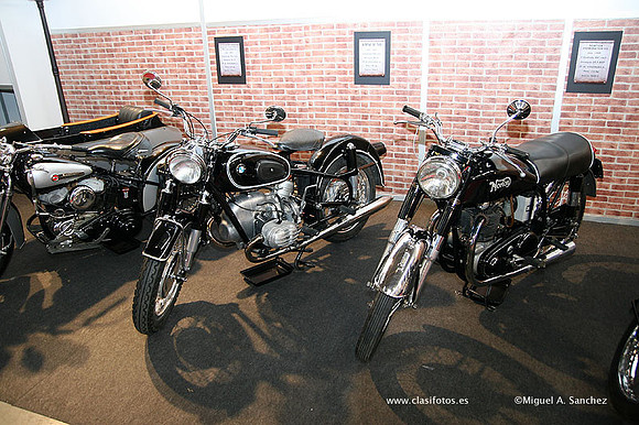 AutoRetro2009099