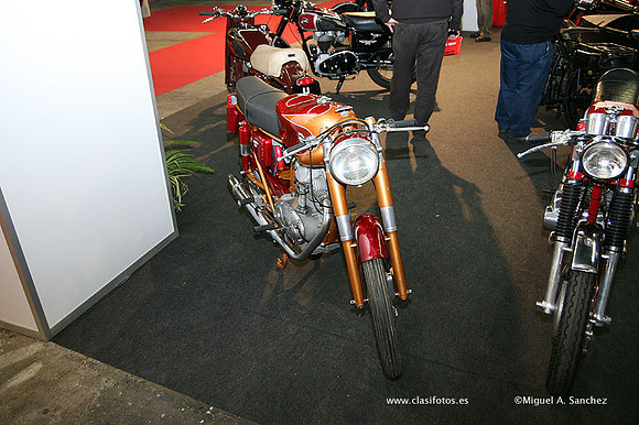 AutoRetro2009329