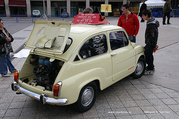 AutoRetro2009594