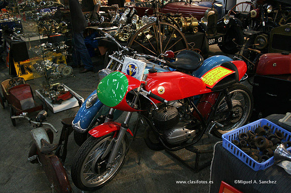 23AutoRetro058