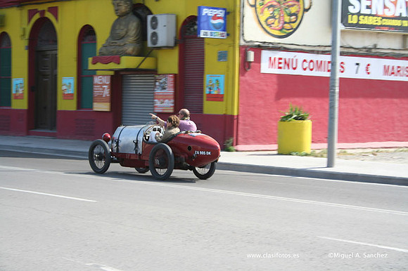 BugattiAValencia002
