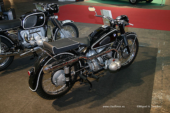 AutoRetro2009350