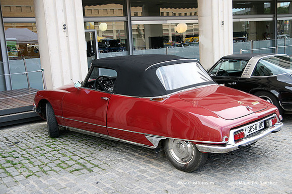 AutoRetro2009515