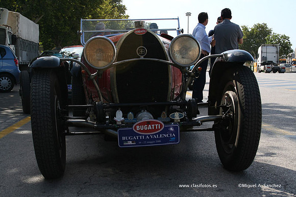 BugattiAValencia030