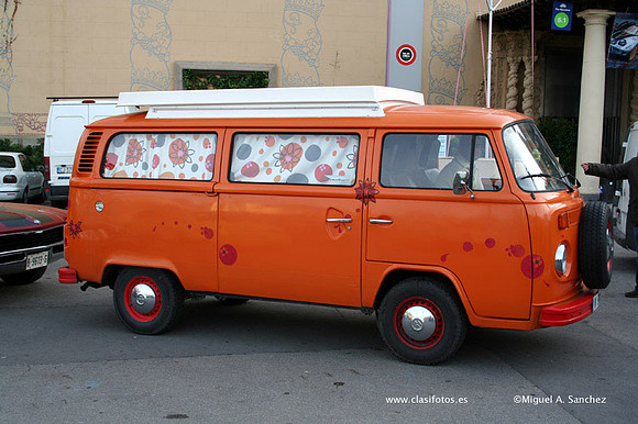 23AutoRetro003
