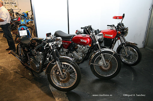 AutoRetro2009447
