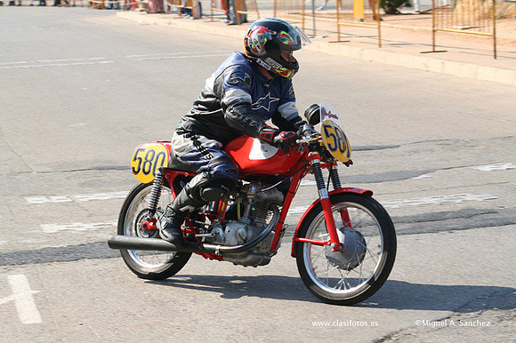 ClassicRacingRevival240